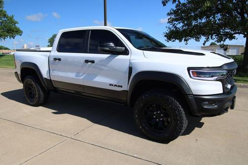 Bright White Clearcoat 2026 RAM 1500 RHO