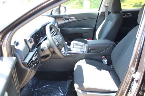 Gray 2026 Kia Sportage LX