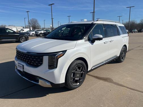 Snow White Pearl 2026 Kia Carnival SX