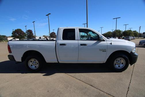 Bright White Clearcoat 2022 RAM 1500 Classic Tradesman