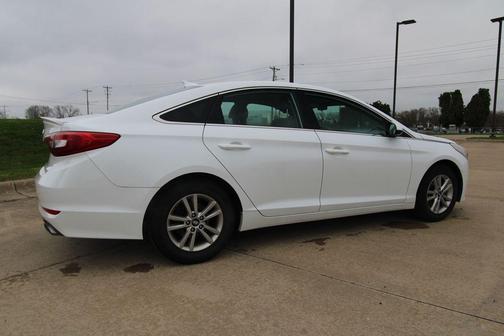 Quartz White Pearl 2017 Hyundai SONATA Base