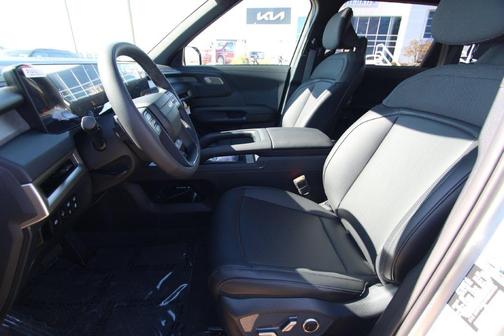 Ivory Silver 2027 Kia Telluride S