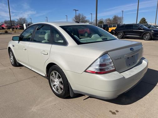 2008 Ford Taurus SEL