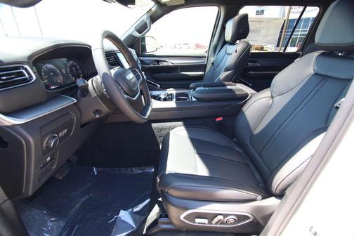 Bright White Clearcoat 2026 Jeep Grand Wagoneer L