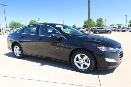 Mosaic Black Metallic 2024 Chevrolet Malibu LT