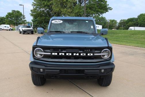 Azure Gray Metallic 2025 Ford Bronco Outer Banks