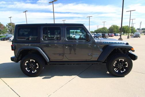 Granite Crystal Clearcoat Metallic 2024 Jeep Wrangler 4xe Rubicon