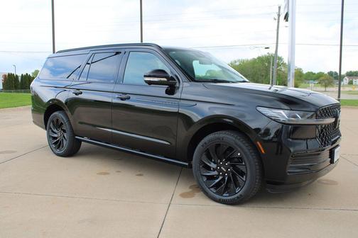 Black 2026 Lincoln Navigator L Reserve