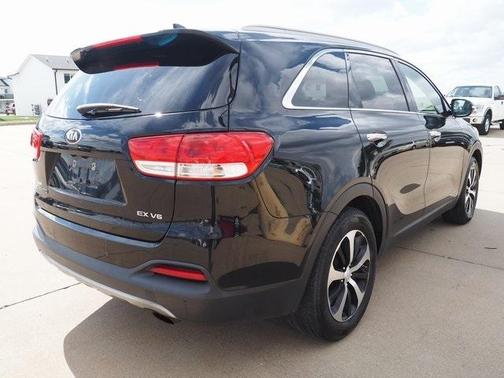 2016 Kia Sorento EX