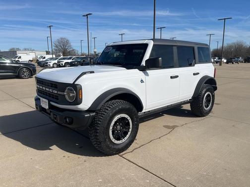 2024 Ford Bronco Black Diamond