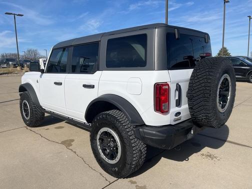 2024 Ford Bronco Black Diamond