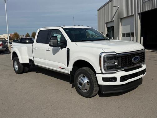 2026 Ford F-350 Platinum