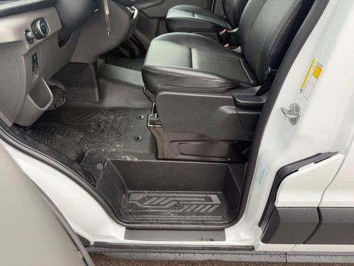 2025 Ford Transit-350 