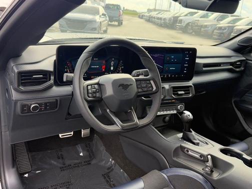 2025 Ford Mustang Dark Horse