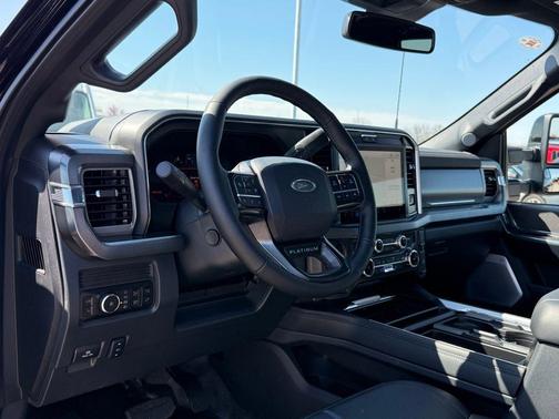 2025 Ford F-350 Platinum