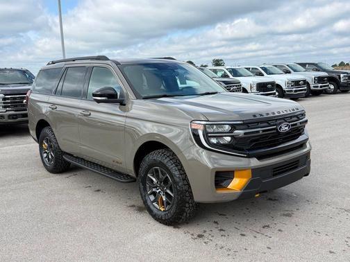 Gray 2027 Ford Expedition TREMOR
