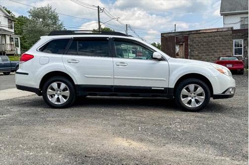 2011 Subaru Outback 3.6 R Limited