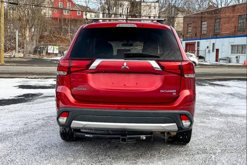 2016 Mitsubishi Outlander SE