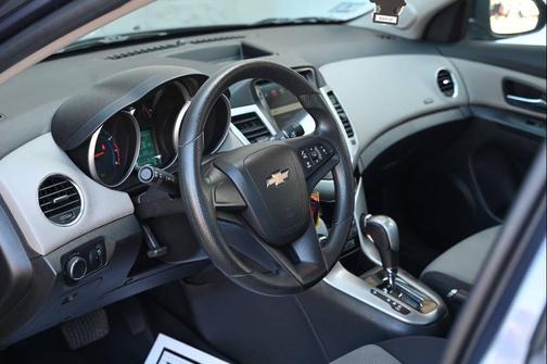 2014 Chevrolet Cruze LS