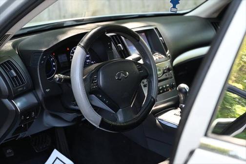 2013 INFINITI G37x Base