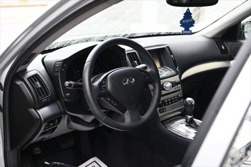 2013 INFINITI G37x Base