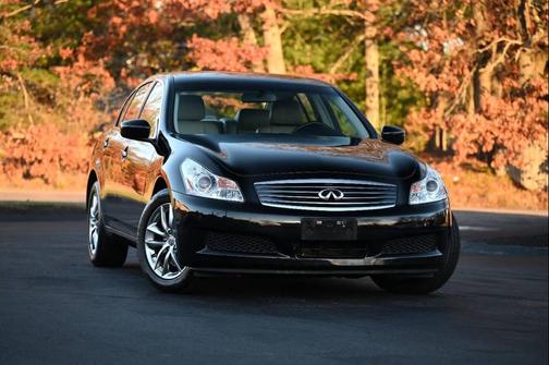 2009 INFINITI G37x Base