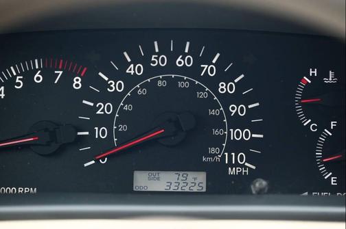 Beige 2006 Toyota Corolla LE