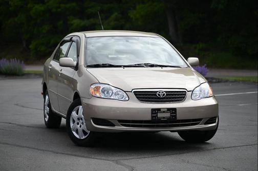 Beige 2006 Toyota Corolla LE