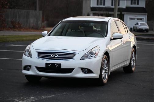 2011 INFINITI G25x Base