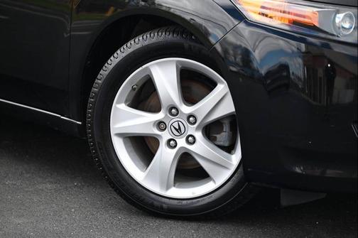 Crystal Black Pearl 2010 Acura TSX Technology