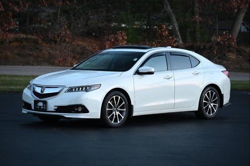 2017 Acura TLX w/Technology Package