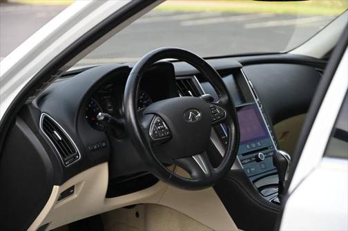 2014 INFINITI Q50 Premium