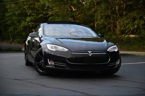 2015 Tesla Model S 85D