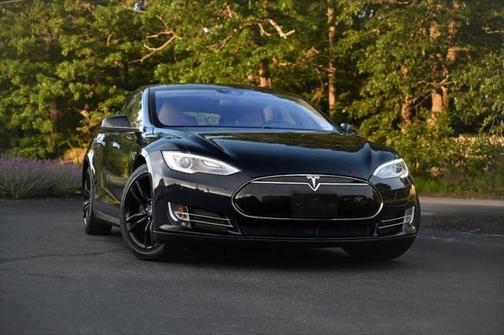 2015 Tesla Model S 85D