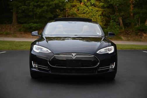 2015 Tesla Model S 85D