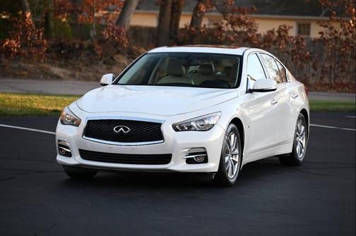 2014 INFINITI Q50 Premium