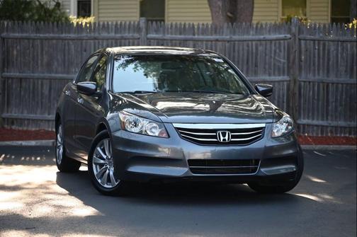 Gray 2011 Honda Accord SE