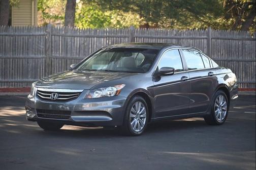 Gray 2011 Honda Accord SE