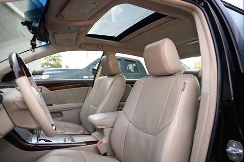 2010 Toyota Avalon Limited