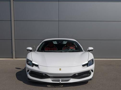 2025 Ferrari 296 GTS 