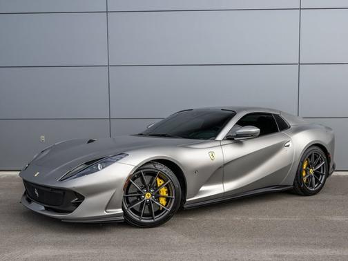 2021 Ferrari 812 GTS Base
