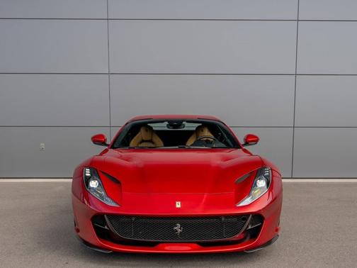 2023 Ferrari 812 GTS Base