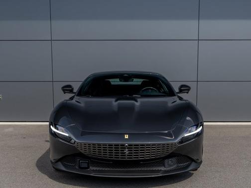 2023 Ferrari Roma Base