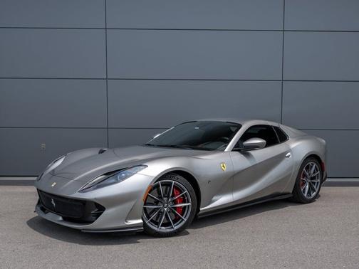 2022 Ferrari 812 GTS Base