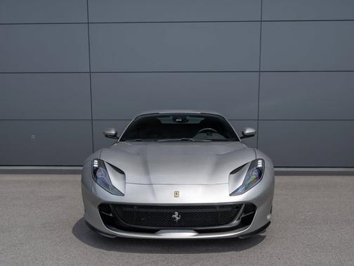 2022 Ferrari 812 GTS Base