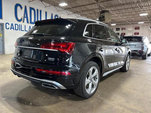 2022 Audi Q5 45 S line Prestige