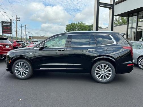 2025 Cadillac XT6 Premium Luxury AWD