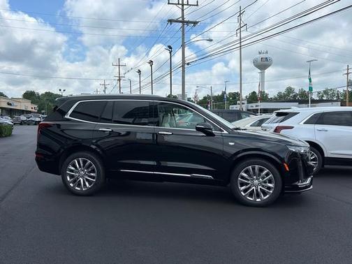 2025 Cadillac XT6 Premium Luxury AWD
