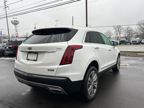2021 Cadillac XT5 Premium Luxury