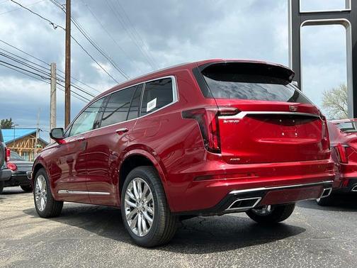 2025 Cadillac XT6 Premium Luxury AWD